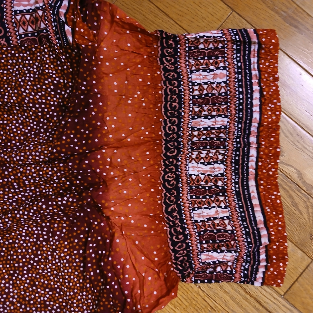 Bohemian Red Patterned Pants - Picture 3 of 3